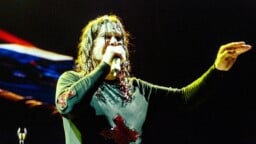 Viimeinen kumarrus: Ozzy Osbournen mammuttimaisen jäähyväiskeikan traileri on julki